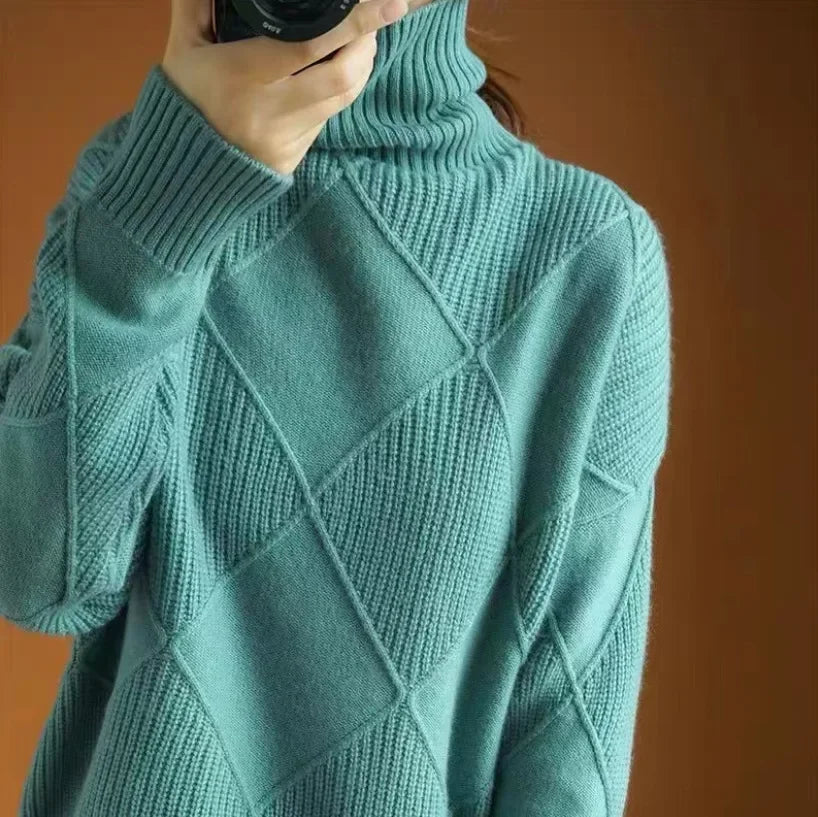 Women’s Diamond Pattern Turtleneck Sweater | Long Sleeve
