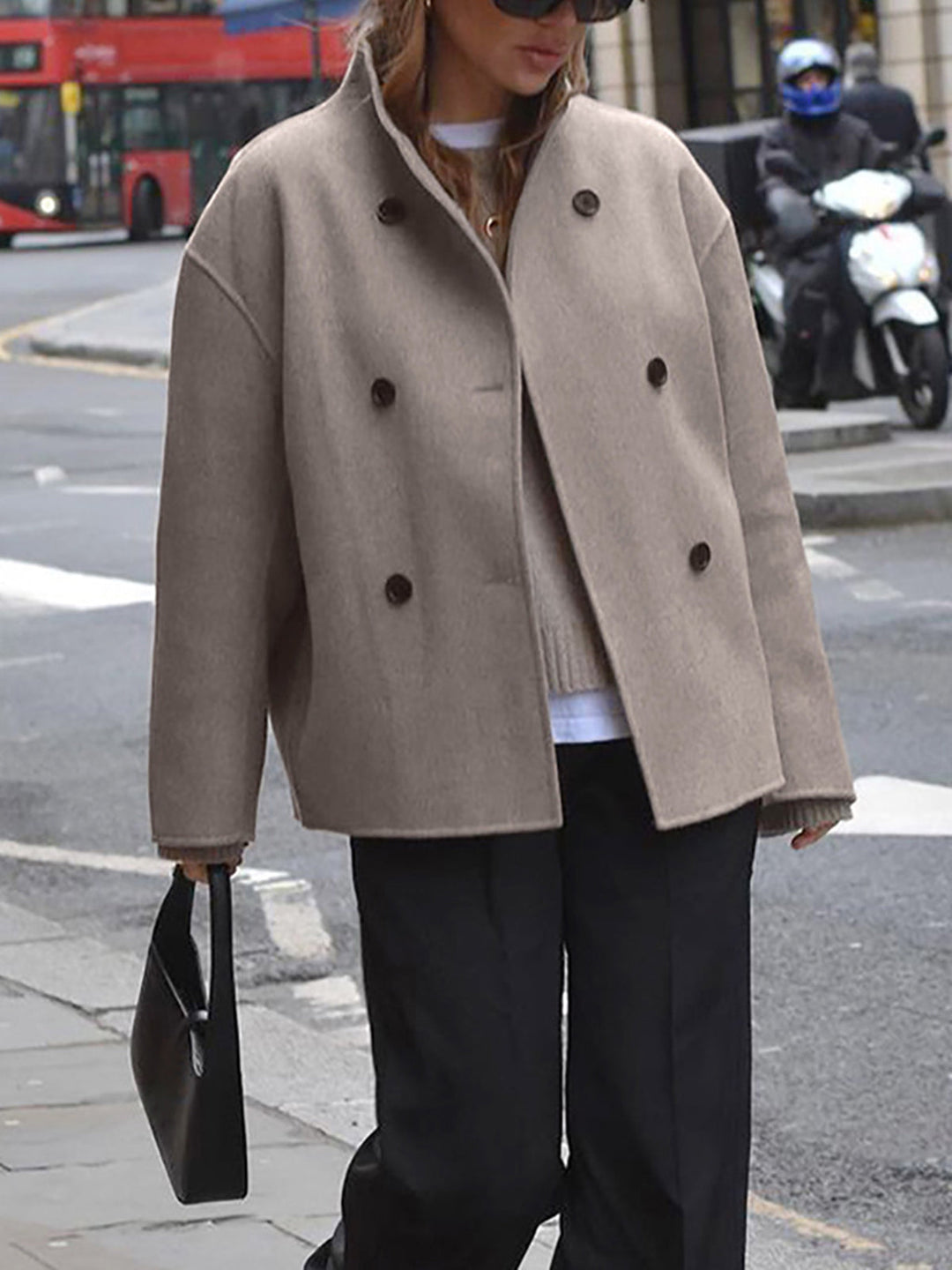Women’s Oversized Buttoned Jacket | Short