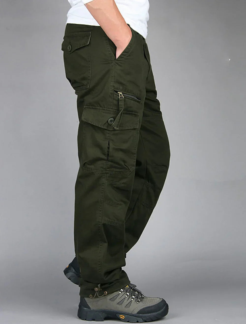 Men’s Cargo Trousers | Pocket Detail